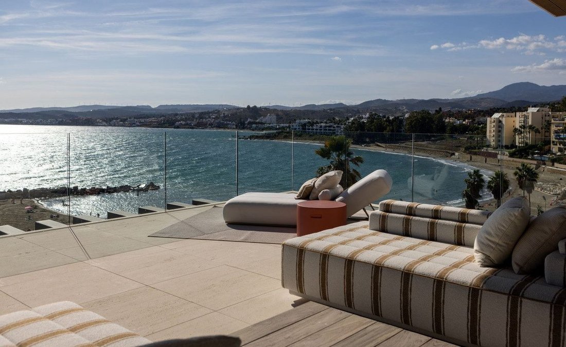 Villa a Estepona, Andalusia, Spagna 2 - 18862557