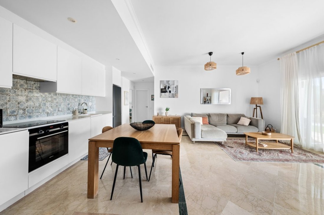 Appartamento a Estepona, Andalusia, Spagna 4 - 18856849
