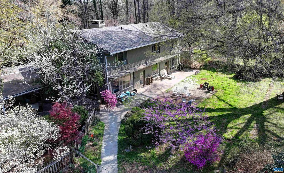 House in Charlottesville, Virginia, United States 3 - 18846015