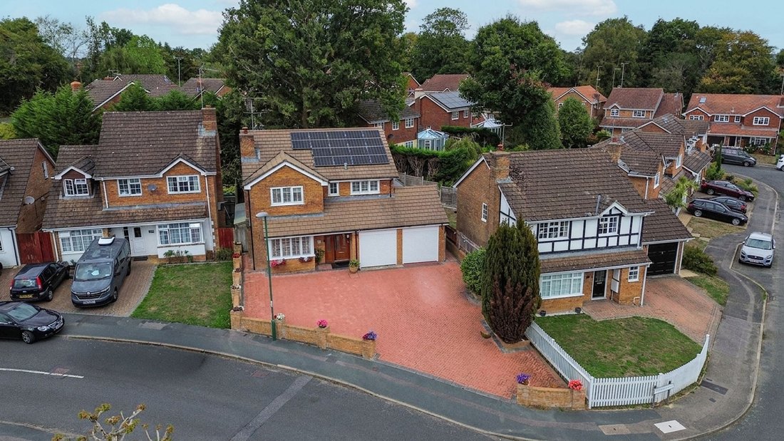 Haus in Haywards Heath, England 2 - 18843693