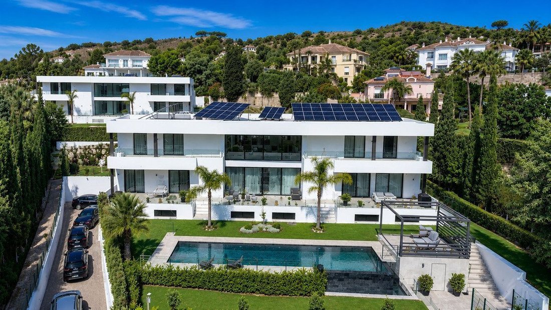 Villa in Estepona, Andalusia, Spain 1 - 18857423