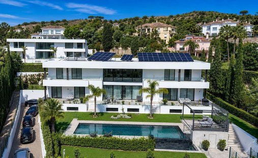 Villa in Estepona, Andalusia, Spain 1