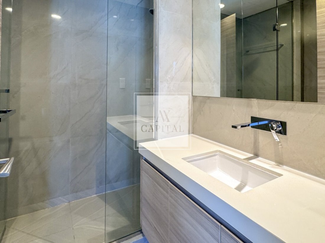 Apartment in Business Bay, Dubai, United Arab Emirates 1 - 18843841