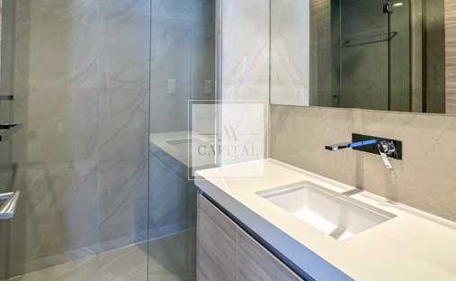 Apartment in Business Bay, Dubai, United Arab Emirates 1