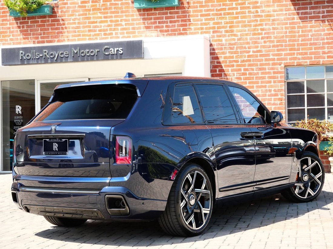 Suv in Beverly Hills, CA, United States 2 - 18850290