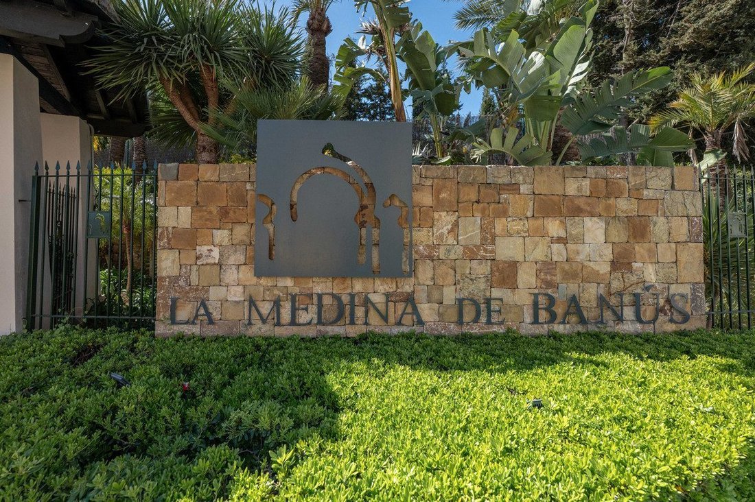 Apartment in Puerto Banus, Marbella, Spain 5 - 18857652
