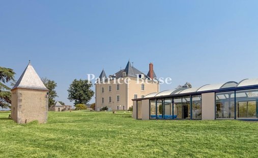 Casa en Centre, Montmorillon, Francia 1