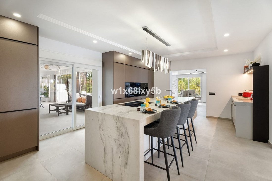 Villa a Estepona, Andalusia, Spagna 5 - 18857095