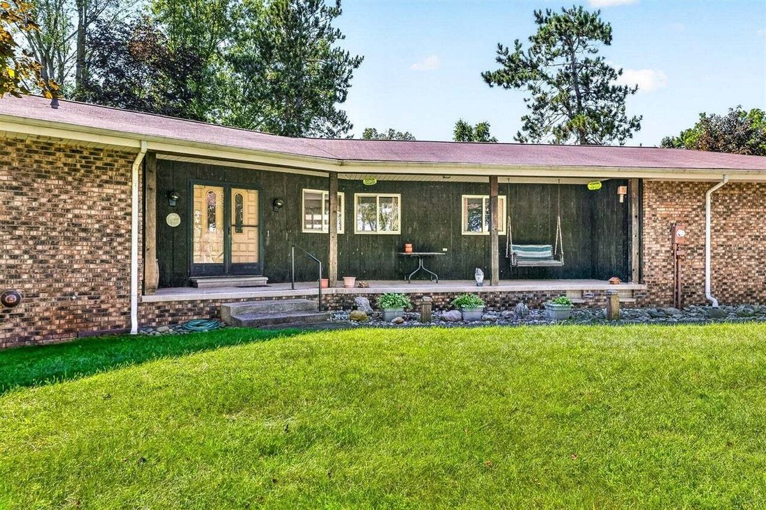 House in Paw Paw, Michigan, United States 4 - 18846465