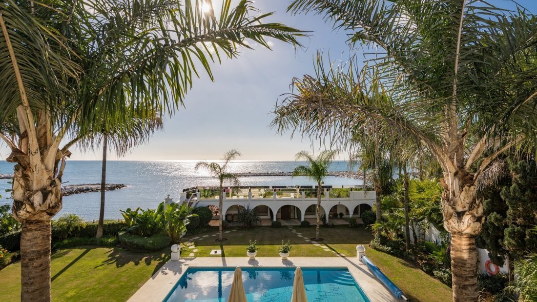 Villa in Puerto Banús, Marbella, Spanien 2 - 18862612