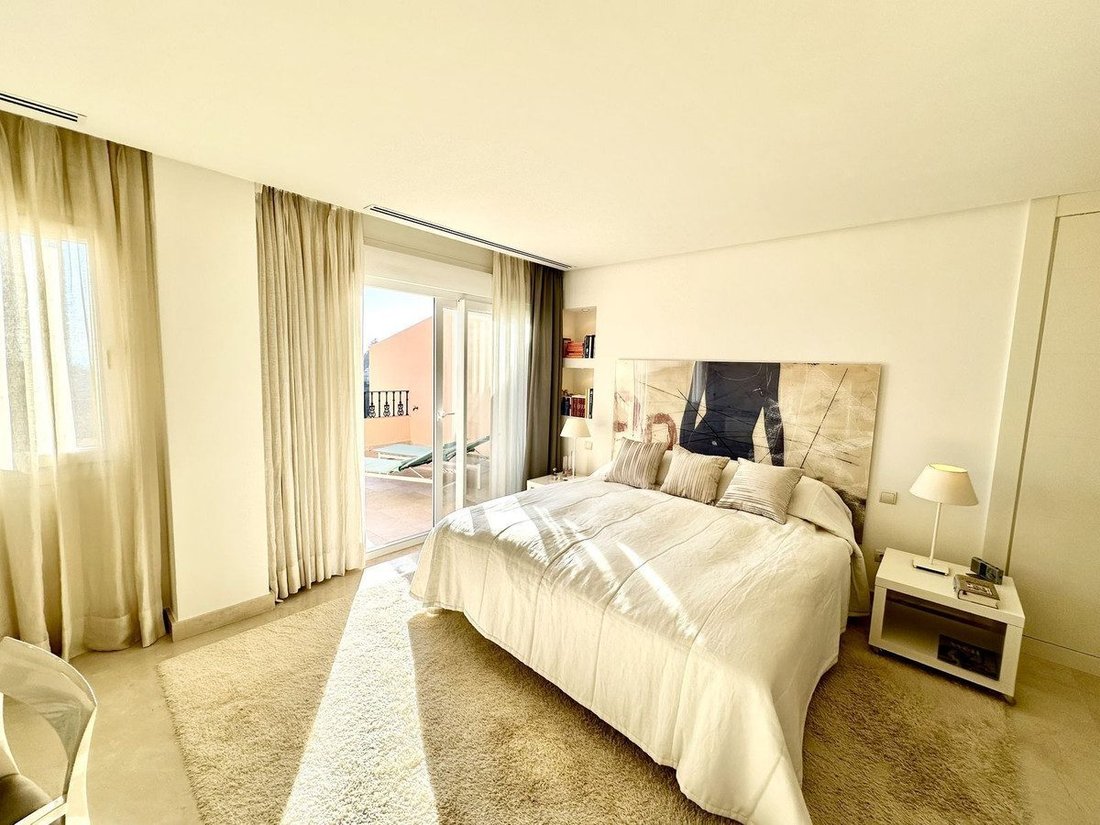 Apartment in Puerto Banus, Marbella, Spain 3 - 18861969