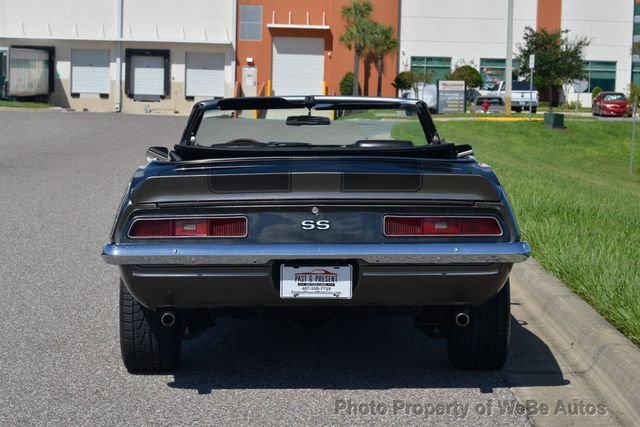 Chevrolet Camaro in Calverton, NY, United States 4 - 18853294