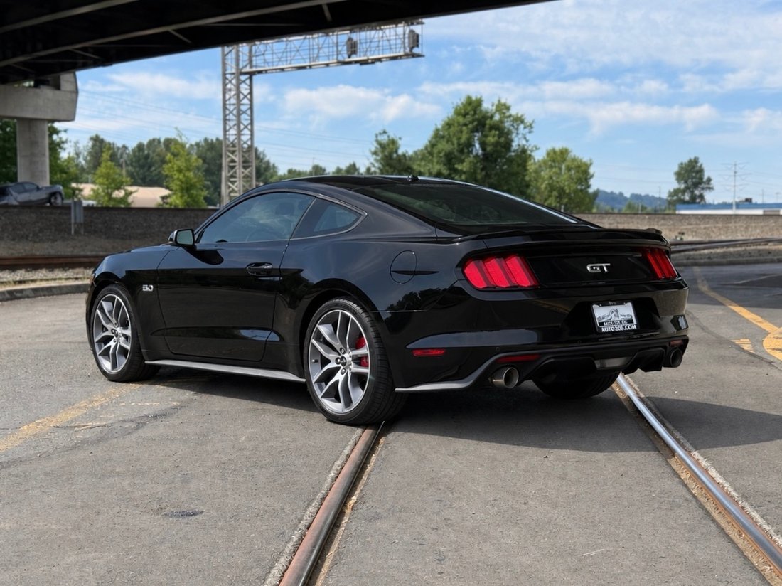 Coupe in Kent, WA, United States 5 - 18003728