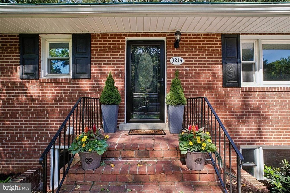 House in Oakton, Virginia, United States 2 - 18854310