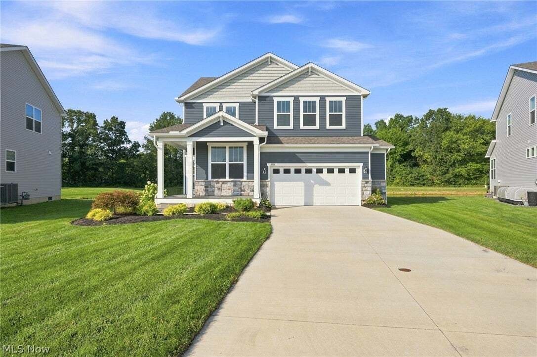 House in Olmsted Falls, Ohio, United States 1 - 18842445