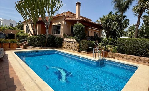 Villa in Centro, Malaga, Spain 1