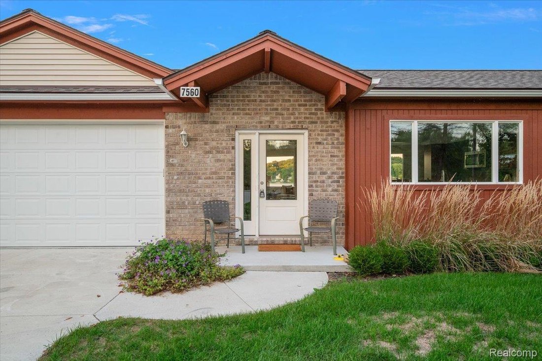 House in Waterford Township, Michigan, United States 4 - 18842544