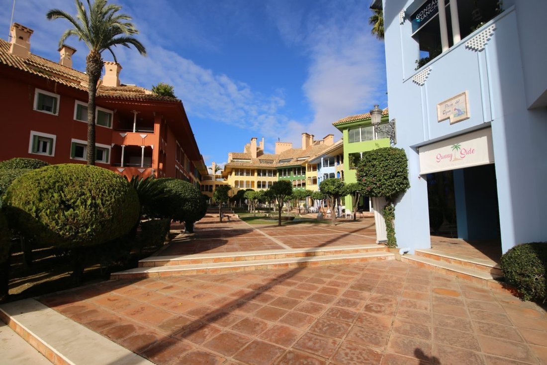 Apartment in Sotogrande, San Roque, Andalusia 1 - 18861935