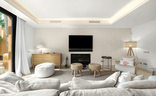 Apartment in Puerto Banus, Marbella, Spain 1