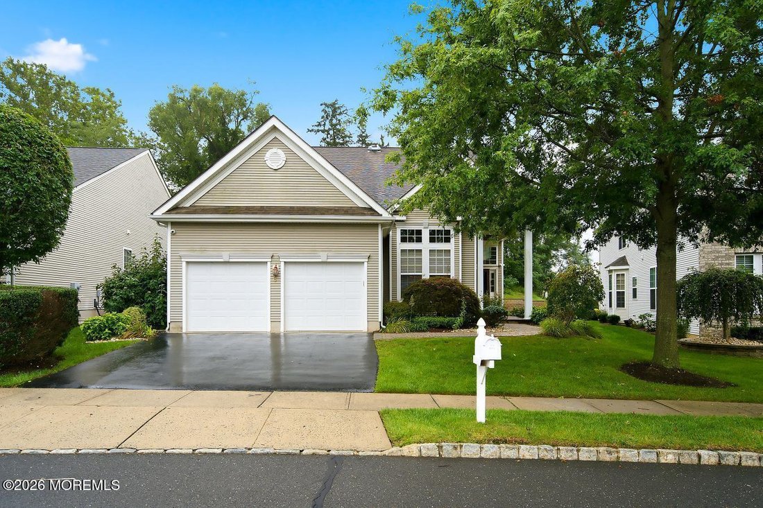 House in Manalapan Township, New Jersey, United States 1 - 18291794