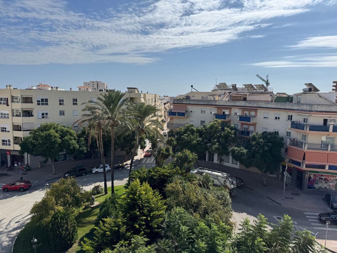 Appartamento a Estepona, Andalusia, Spagna 1 - 18859125