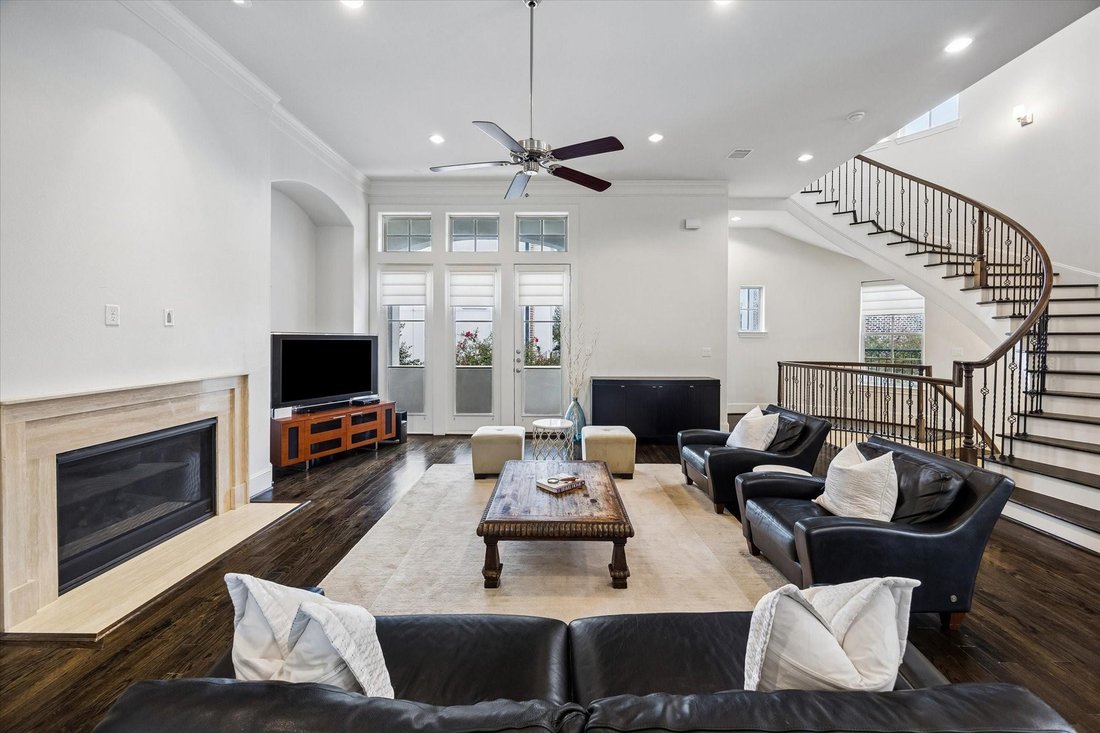 House in Houston, Texas, United States 3 - 18842894