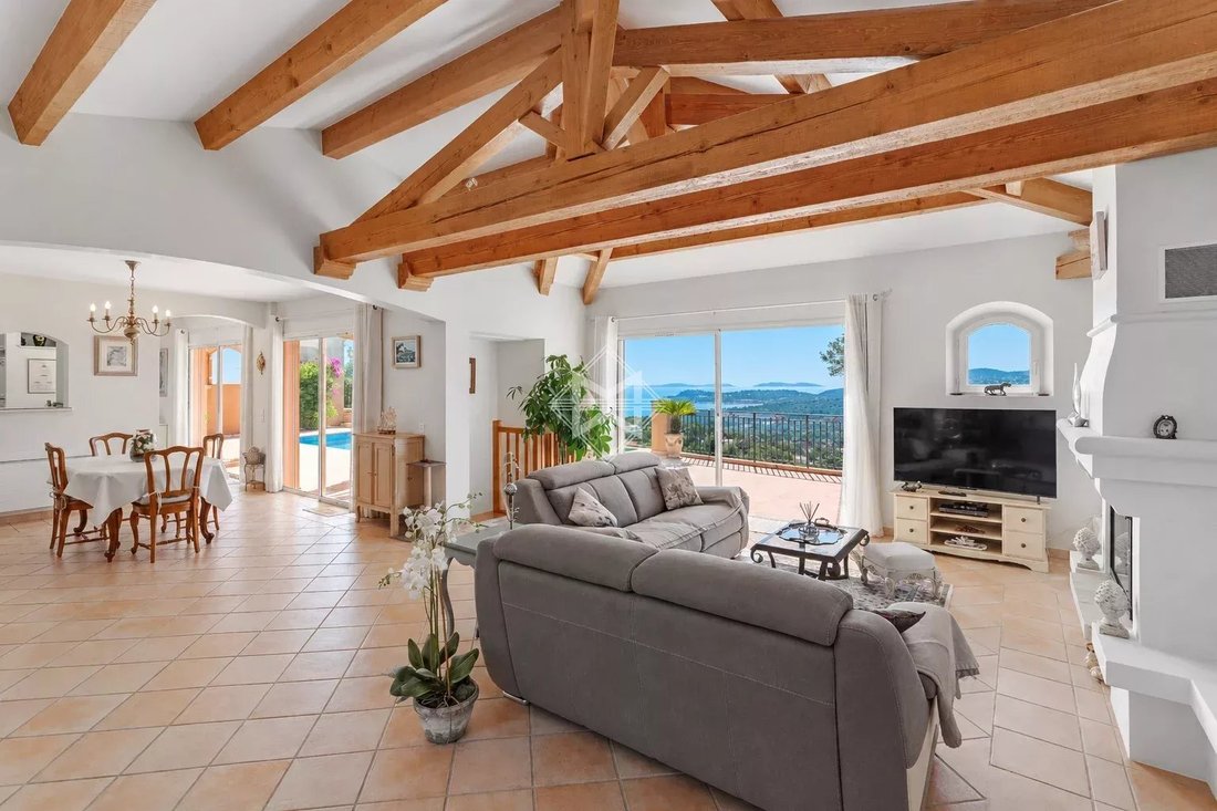Villa in La Croix-Valmer, Provence-Alpes-Côte d'Azur, France 5 - 17986474