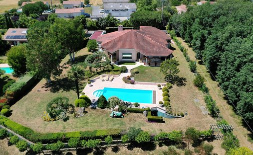 Haus in Monestie-Birazel, Plaisance-du-Touch, Frankreich 1