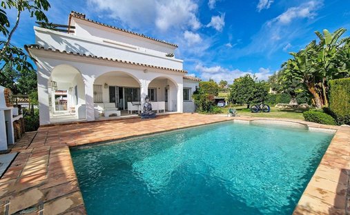 Villa in Bel-Air, Estepona, Andalusia 1