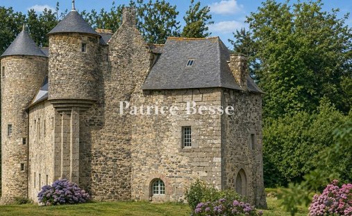 House in Prat, Brittany, France 1