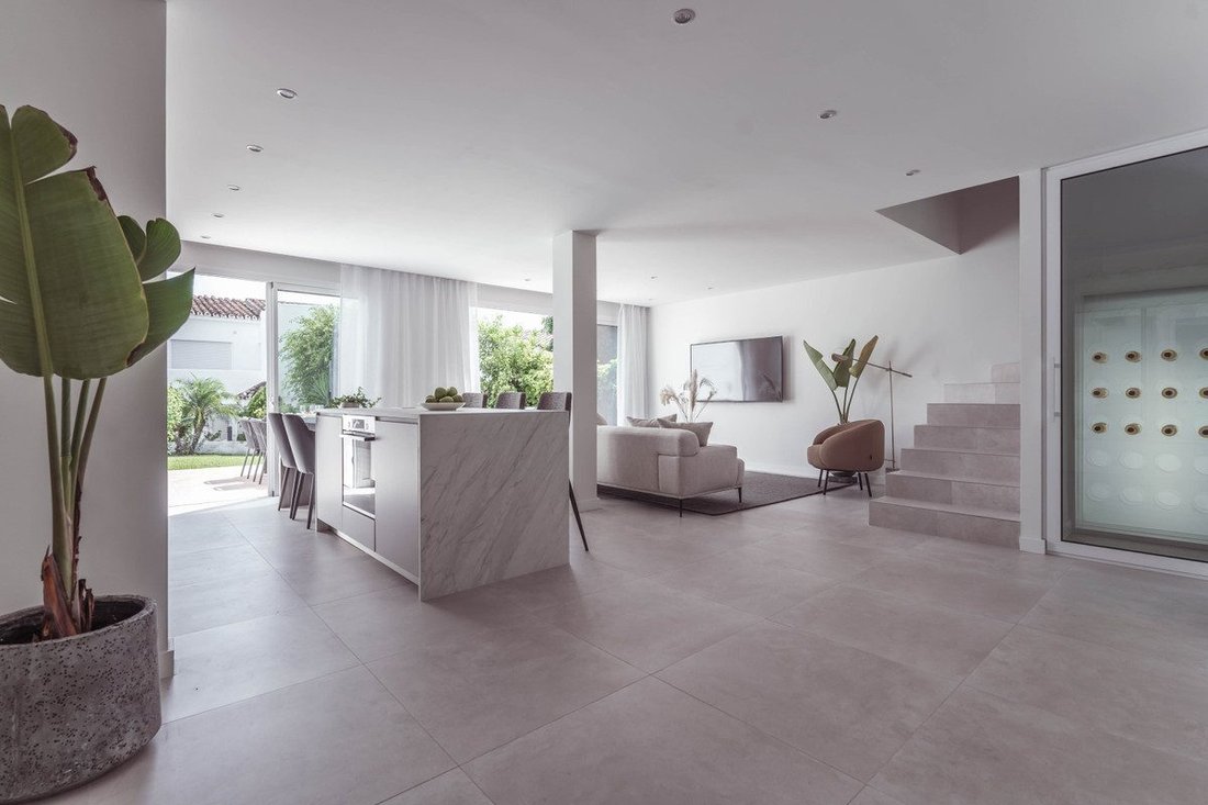 Townhouse en Nueva Andalucía, Marbella, España 3 - 18857633