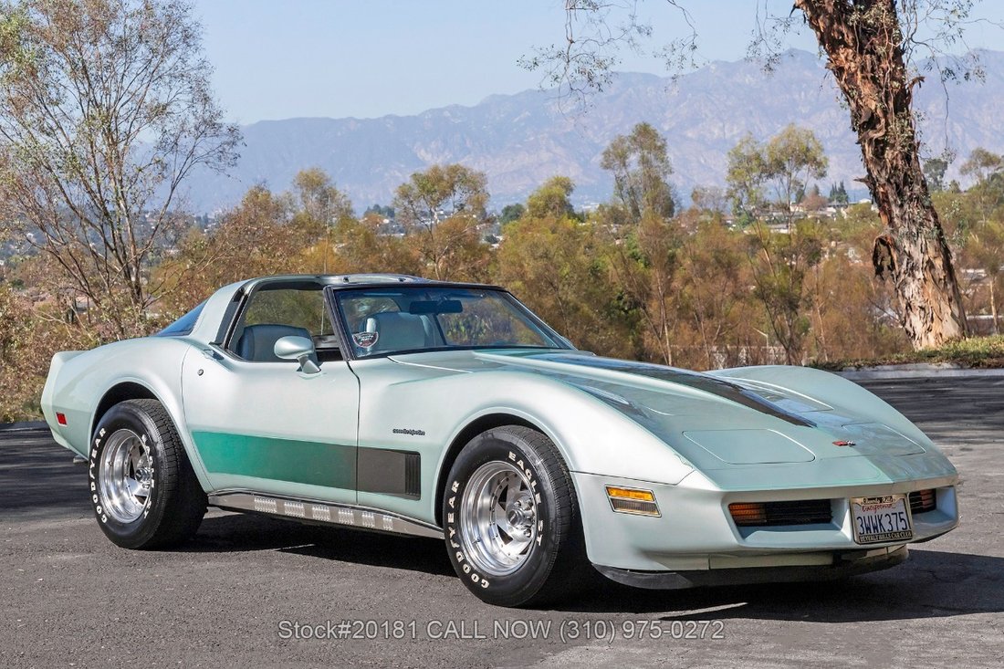 Chevrolet Corvette in Los Angeles, CA 1 - 18850219