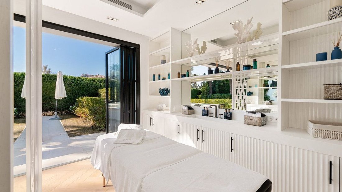 Villa in Puerto Banus, Marbella, Spain 3 - 18852860