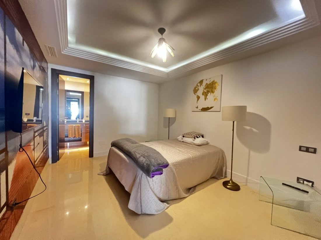 Apartment in Benahavis, Andalusia, Spain 5 - 18857389