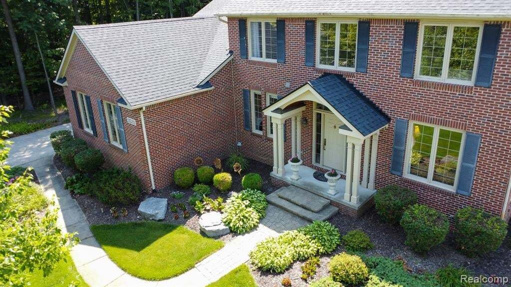 House in Commerce Charter Township, Michigan, United States 2 - 18842775