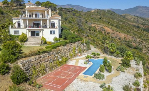 Villa a Estepona, Andalusia, Spagna 1