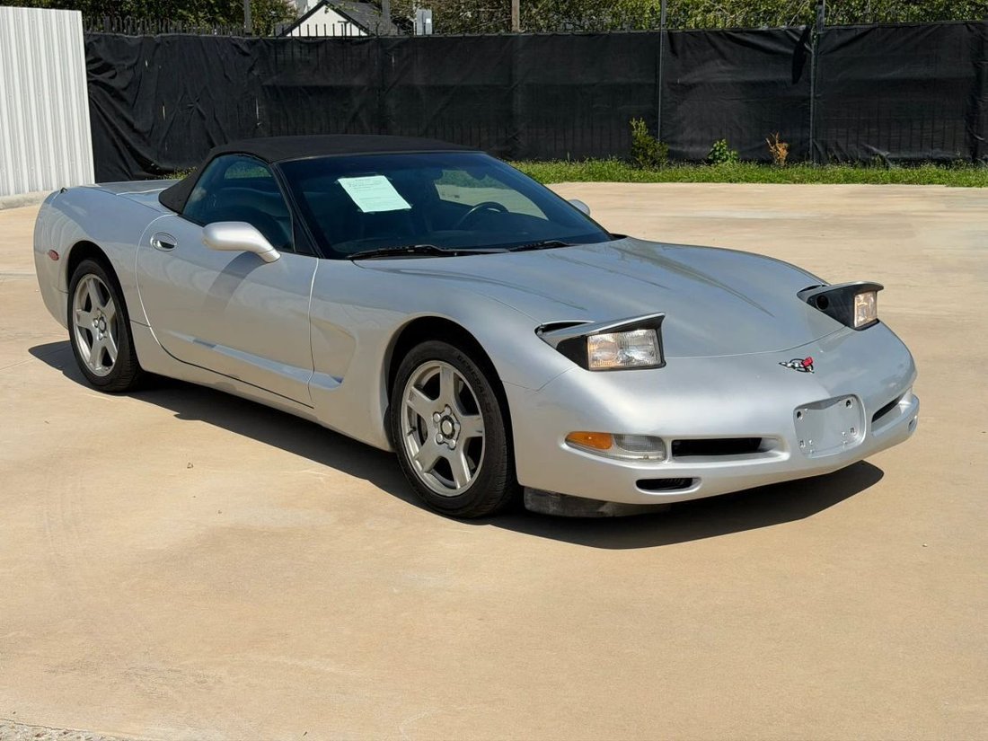 Cabriolet in Houston, TX, United States 3 - 16552955
