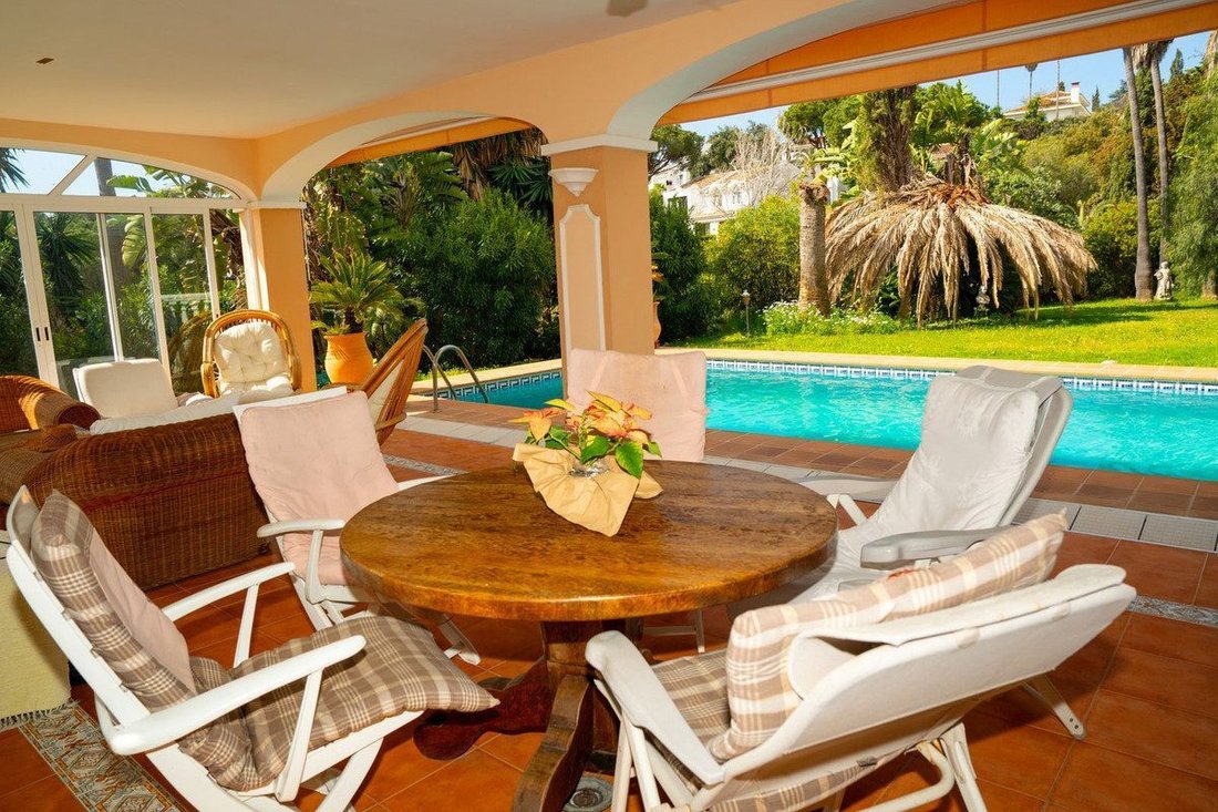 Villa à Elviria-Cabopino, Marbella, Espagne 3 - 18857391