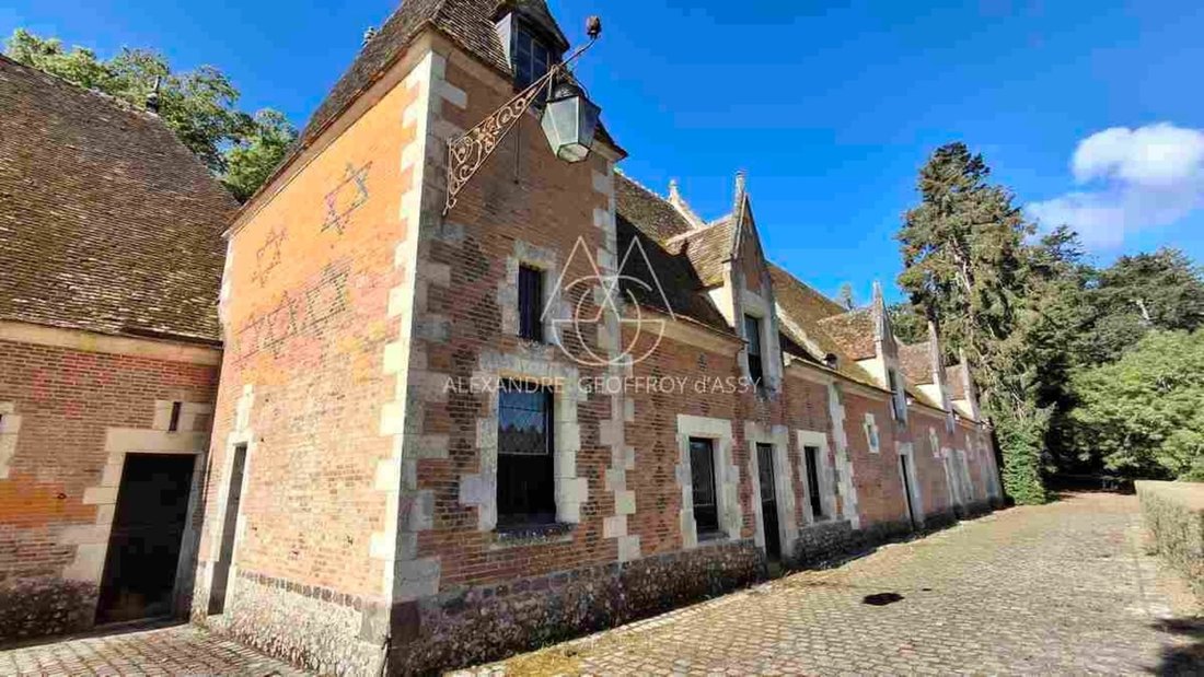 Castle in Brou, Centre-Val de Loire, France 5 - 18843332