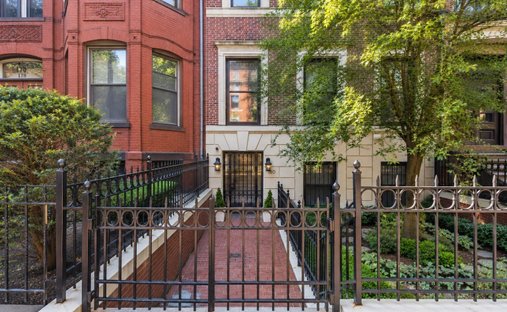 Condo in Boston, Massachusetts, United States 1