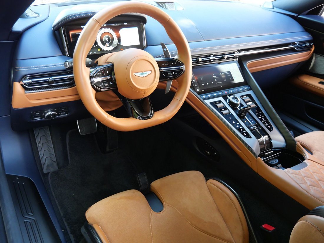 Coupe in Beverly Hills, CA, United States 3 - 18850291