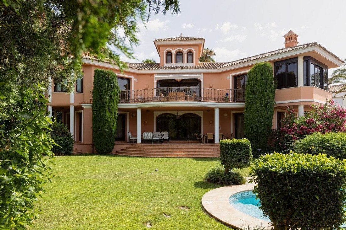 Villa à Sierra Blanca, Marbella, Espagne 1 - 18857029