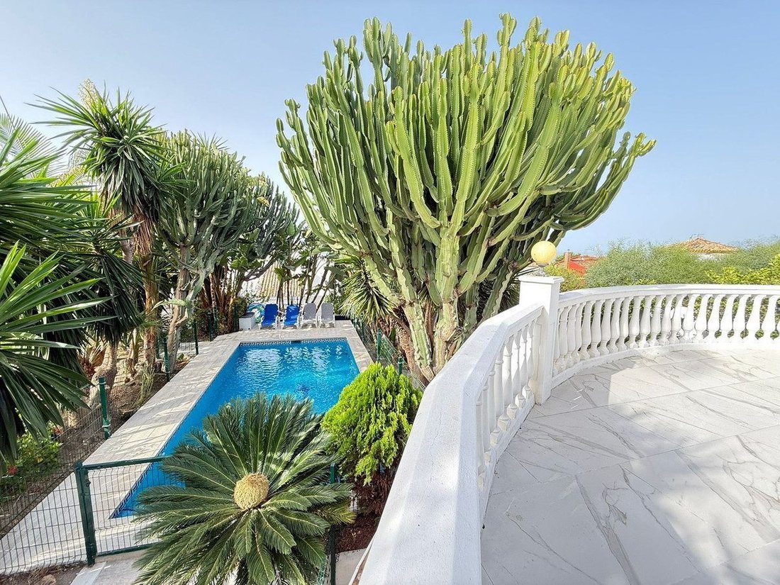 Villa in Marbella, Andalusia, Spain 1 - 18856405