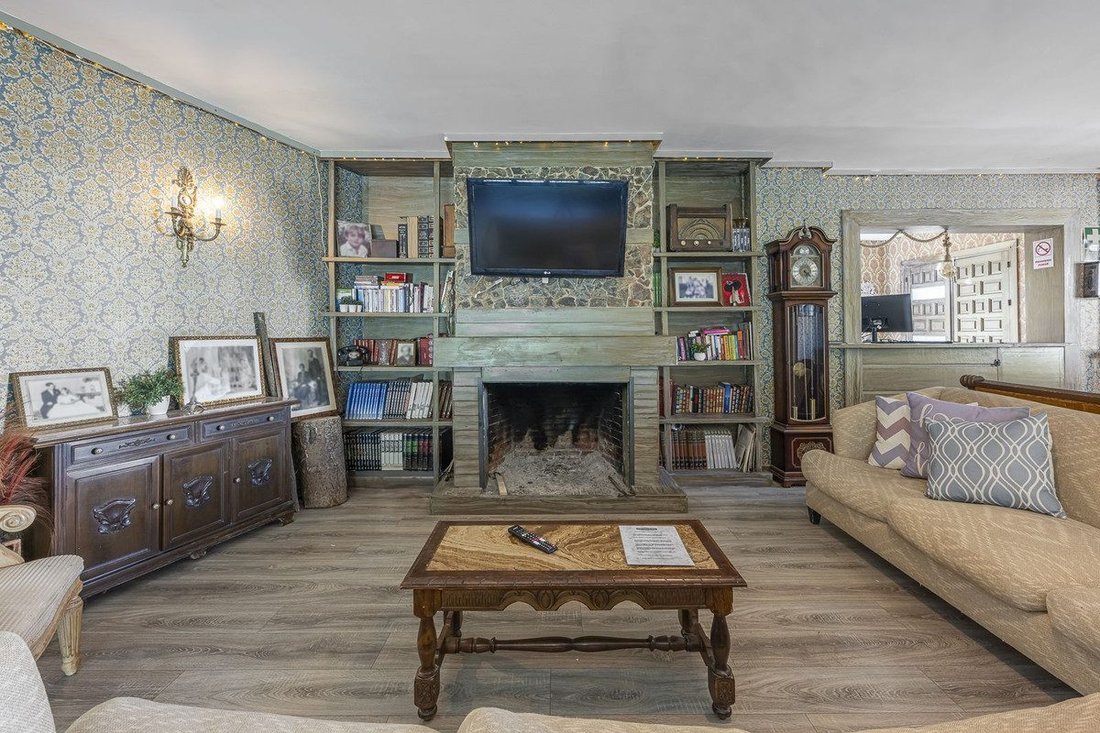 Villa in Marbella, Andalusia, Spain 4 - 18857364