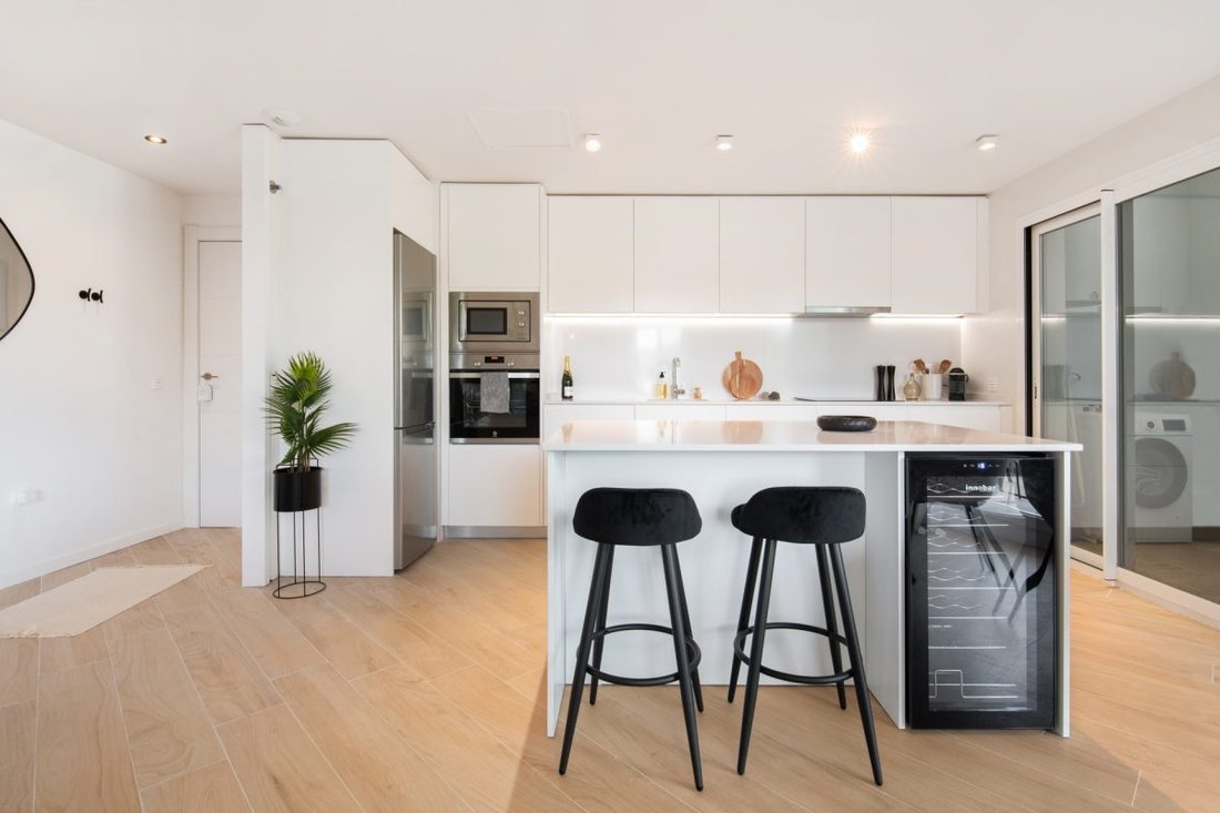 Apartamento en Playa Puerto Banús, Marbella, España 3 - 18856402