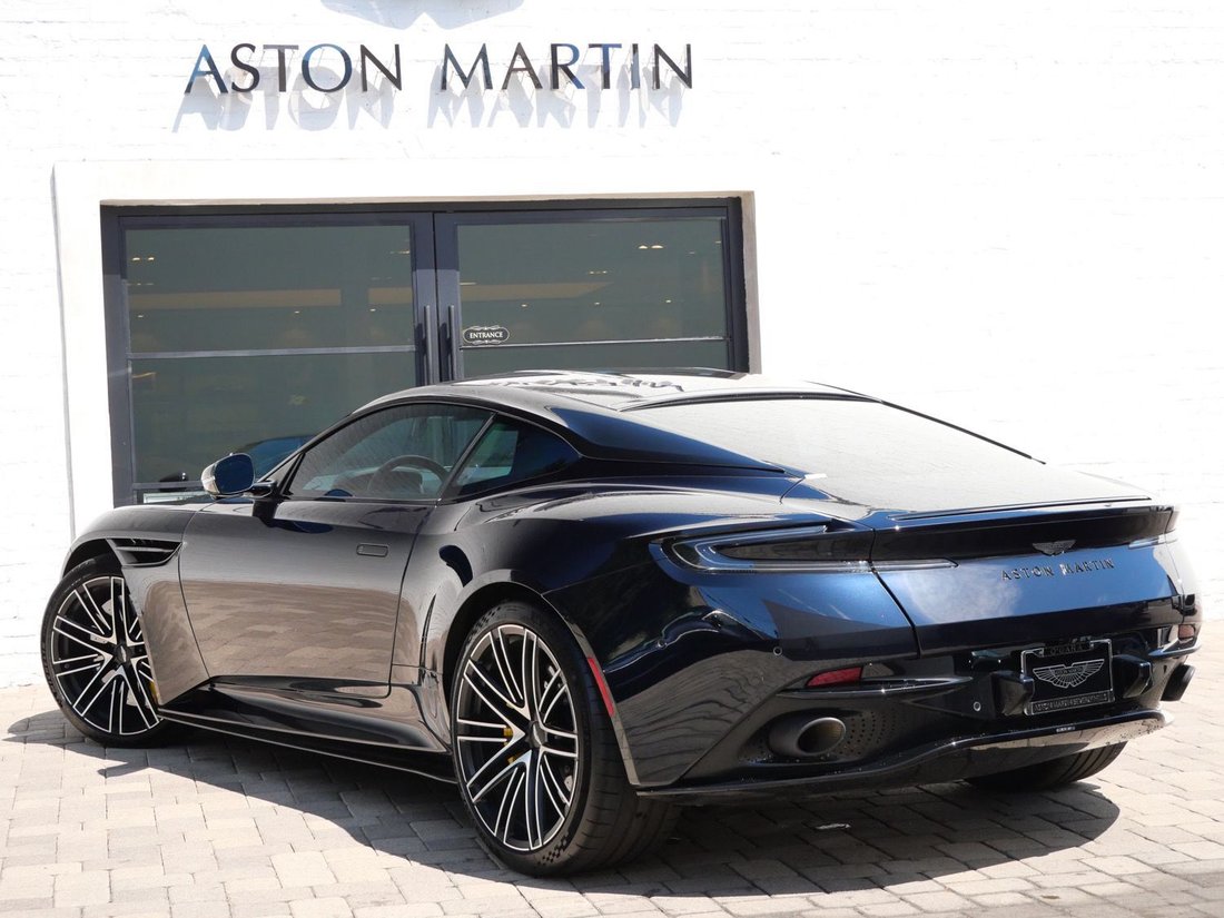 Coupe in Beverly Hills, CA, United States 2 - 18850291