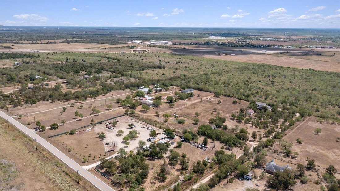 Otros en Buda, Texas, Estados Unidos 4 - 18846231