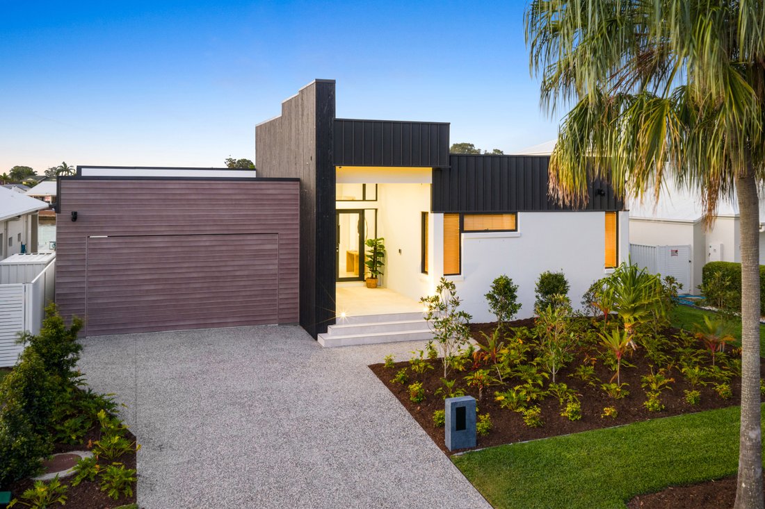Casa en Banksia Beach, Queensland, Australia 1 - 18195457