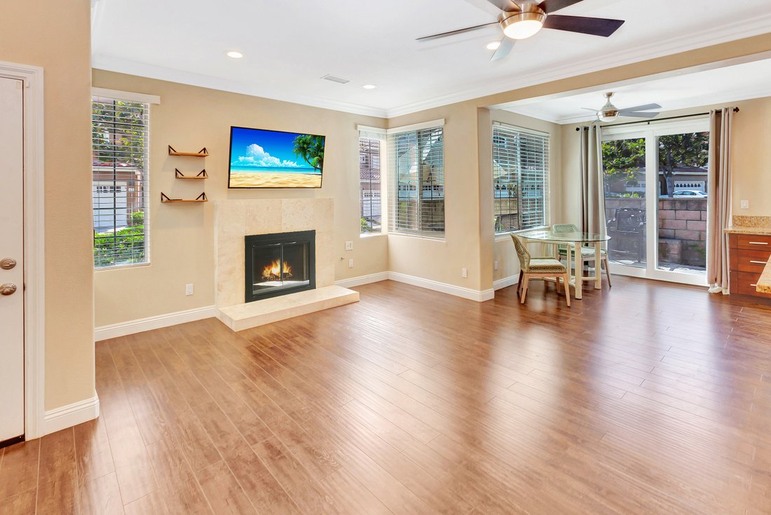 Townhouse in Aliso Viejo, California, United States 4 - 18849268