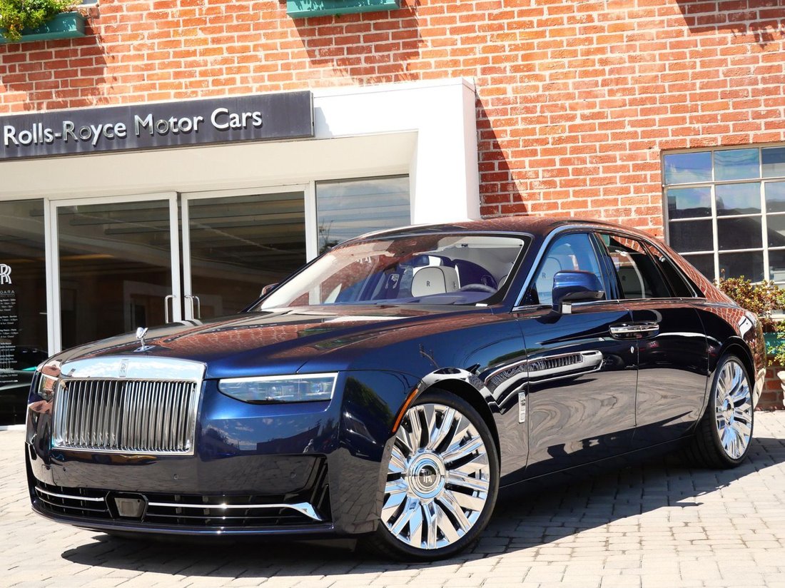 Sedan in Beverly Hills, CA, United States 1 - 18850301